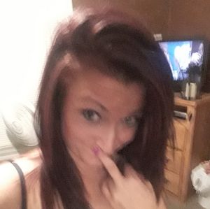 Meet your Posher, Deanndra